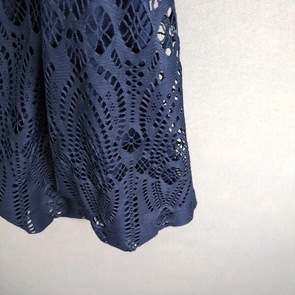 Roz & Ali Navy Cut-Out Lace Overlay Shift Dress Sz 14 Woman Rhinestone Neckline - Picture 9 of 10
